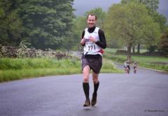 0607 Wharfedale half Rob Marsh by Dave Woodhead.jpg